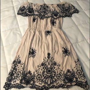 Size M-Boho off the shoulders sundress